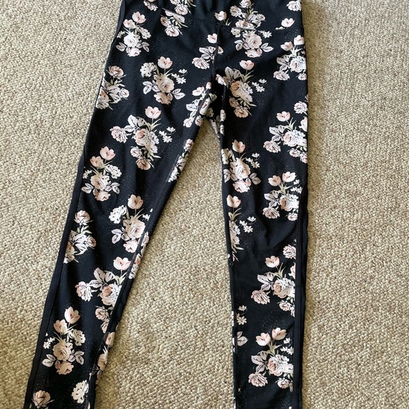 Free people movement high waist leggings mesh eyelets, flowers, so cute - Picture 7 of 7